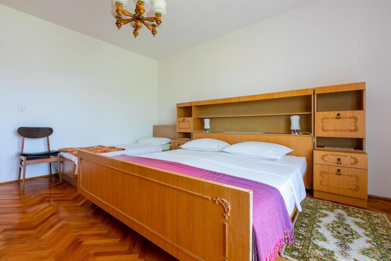 Apartments Mirena Crikvenica Exterior foto