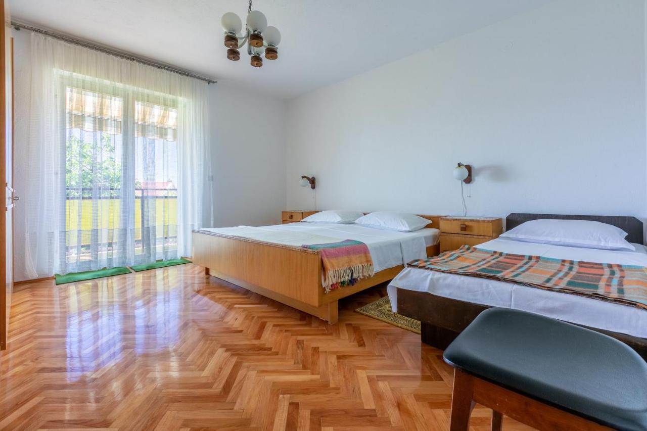Apartments Mirena Crikvenica Exterior foto